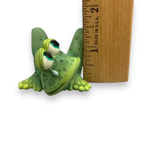 Sprogz Sad Boy Tear Crying Frog 1994 Figurine Resin Tadpole Baby Hall Teary Eye - Picture 6 of 7